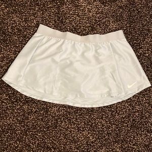 ✨NWT✨Girls Nike Tennis Skort